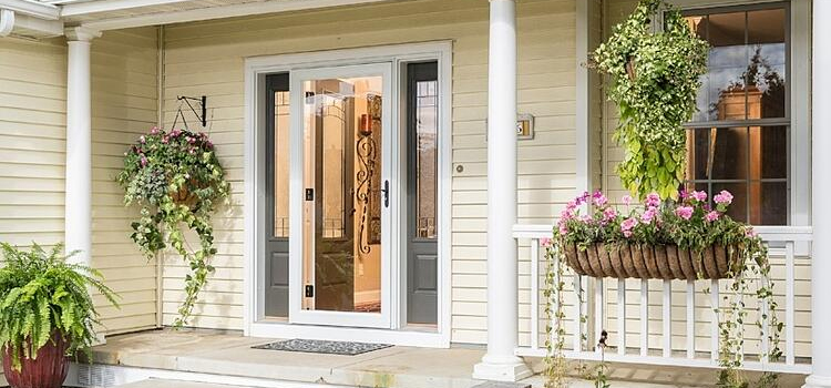 screen door installation in Camp Pendleton South