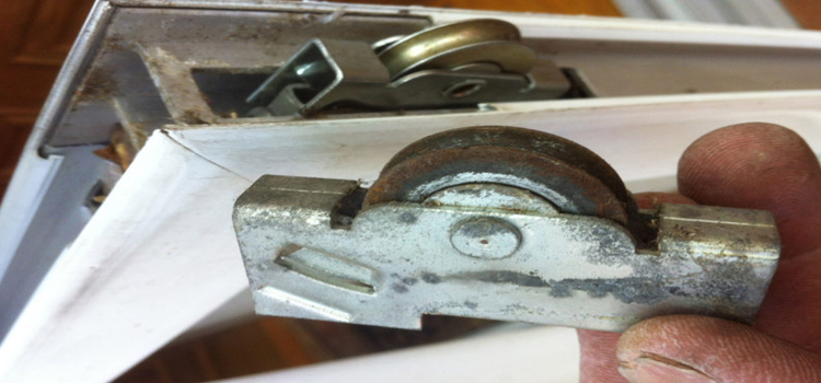 screen door roller repair in Camp Pendleton South